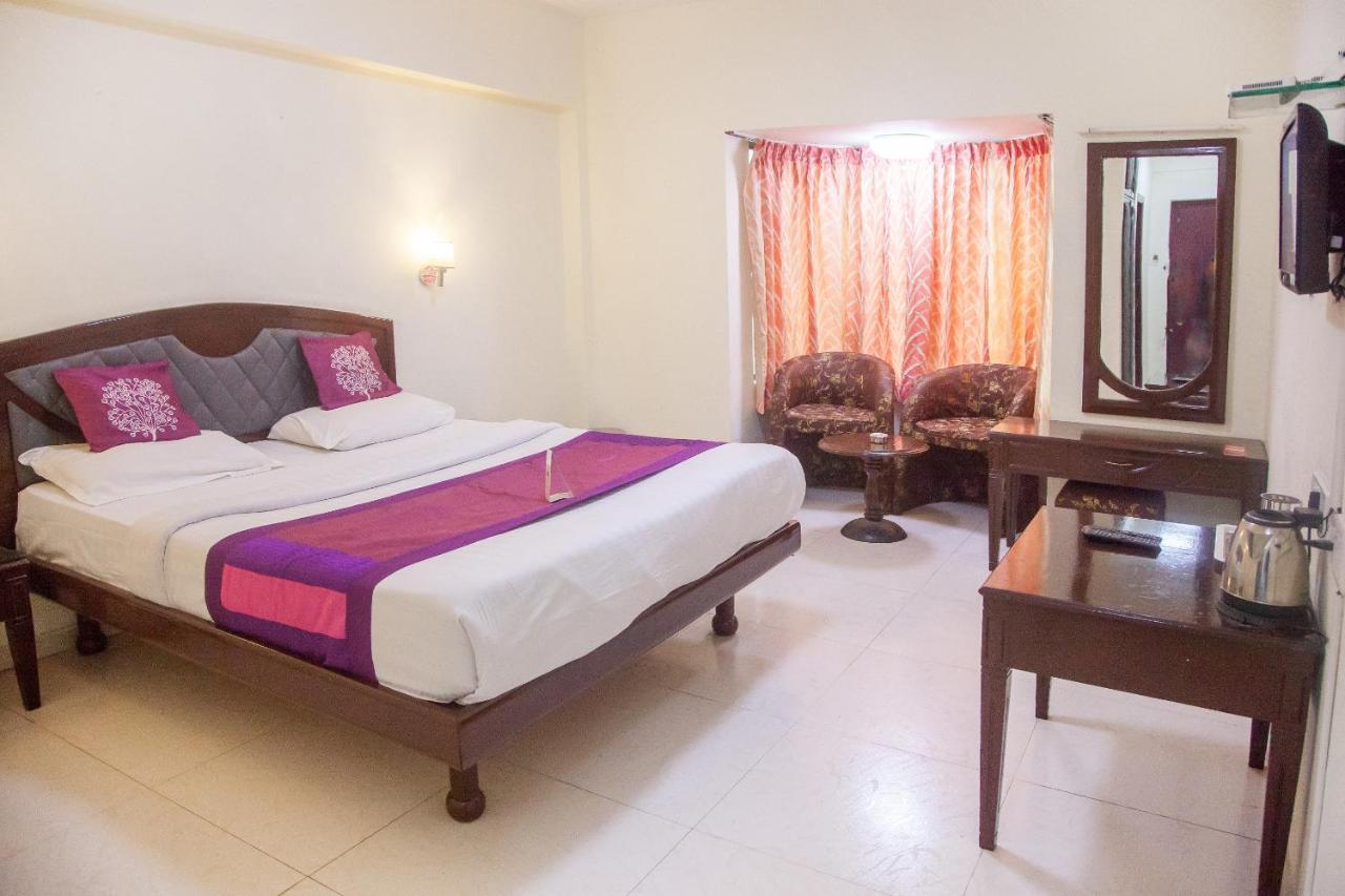Oyo 12357 Hotel Nilgiris Inn Ooty Exteriér fotografie