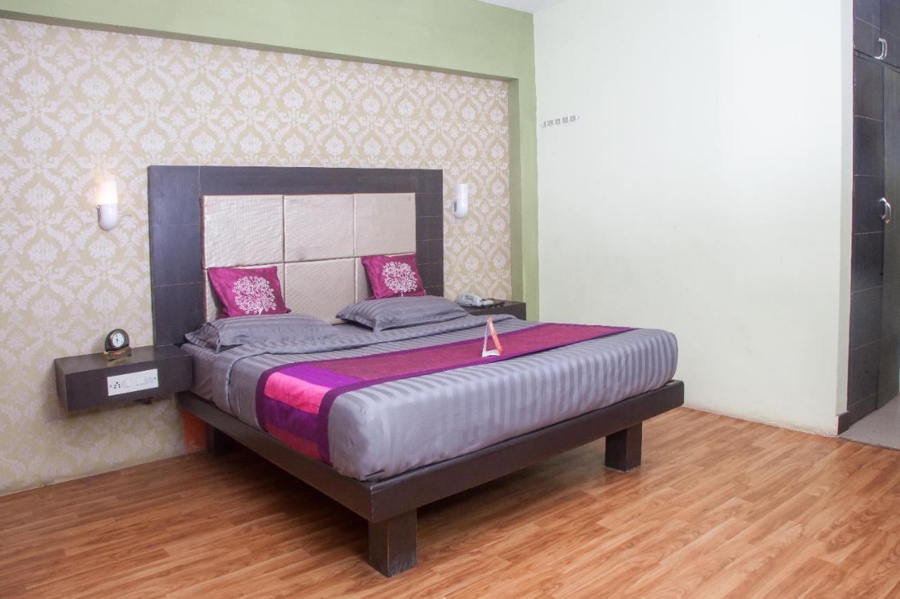 Oyo 12357 Hotel Nilgiris Inn Ooty Exteriér fotografie
