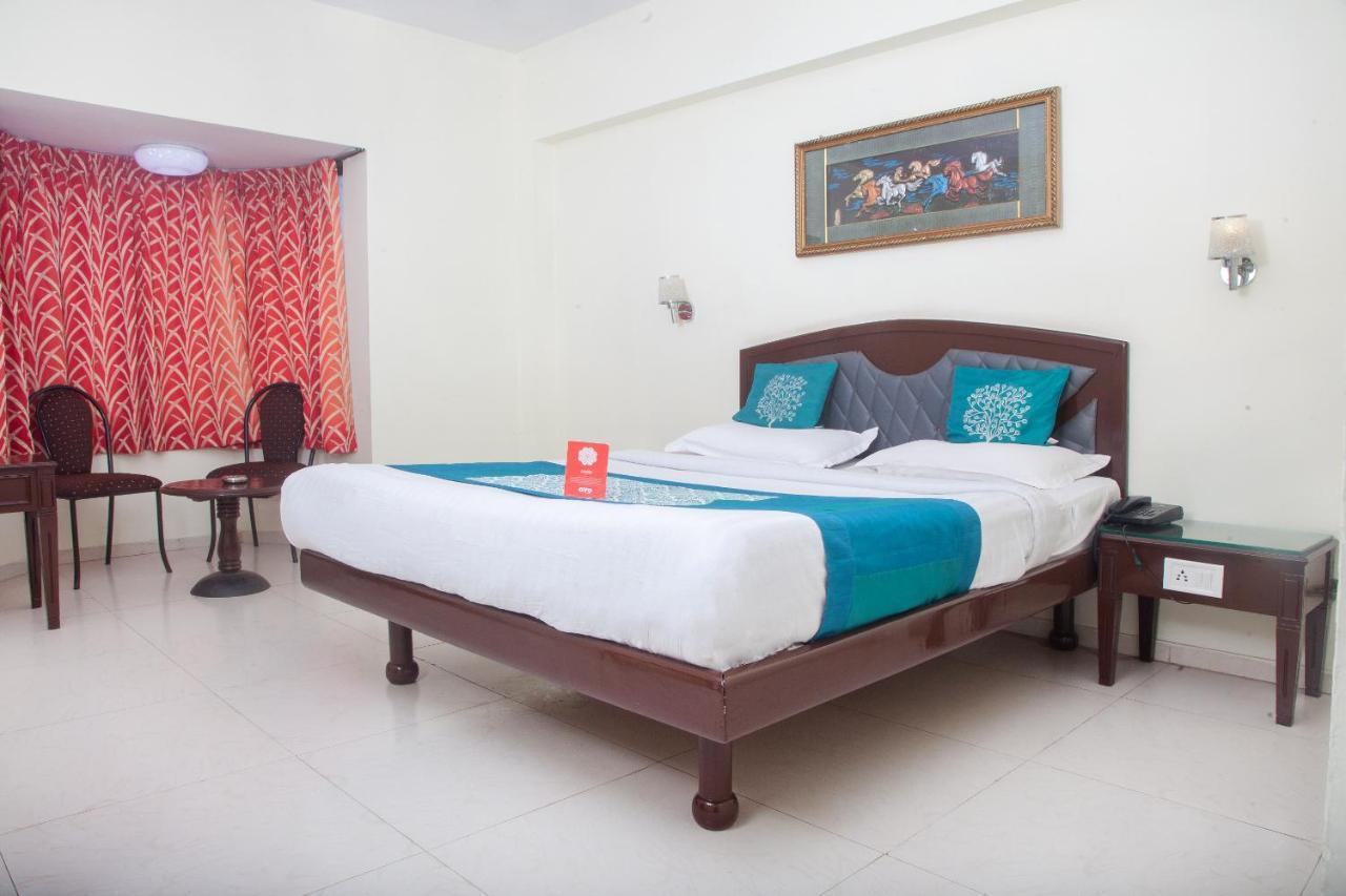 Oyo 12357 Hotel Nilgiris Inn Ooty Exteriér fotografie